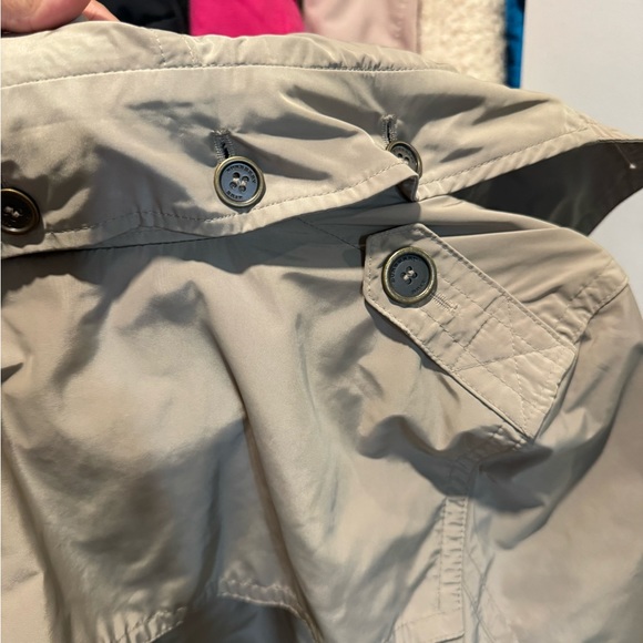 🎉SOLD🎉LIKE NEW BURBERRY BRIT RAIN TRENCH COAT SZ 10/12 - Picture 11 of 11
